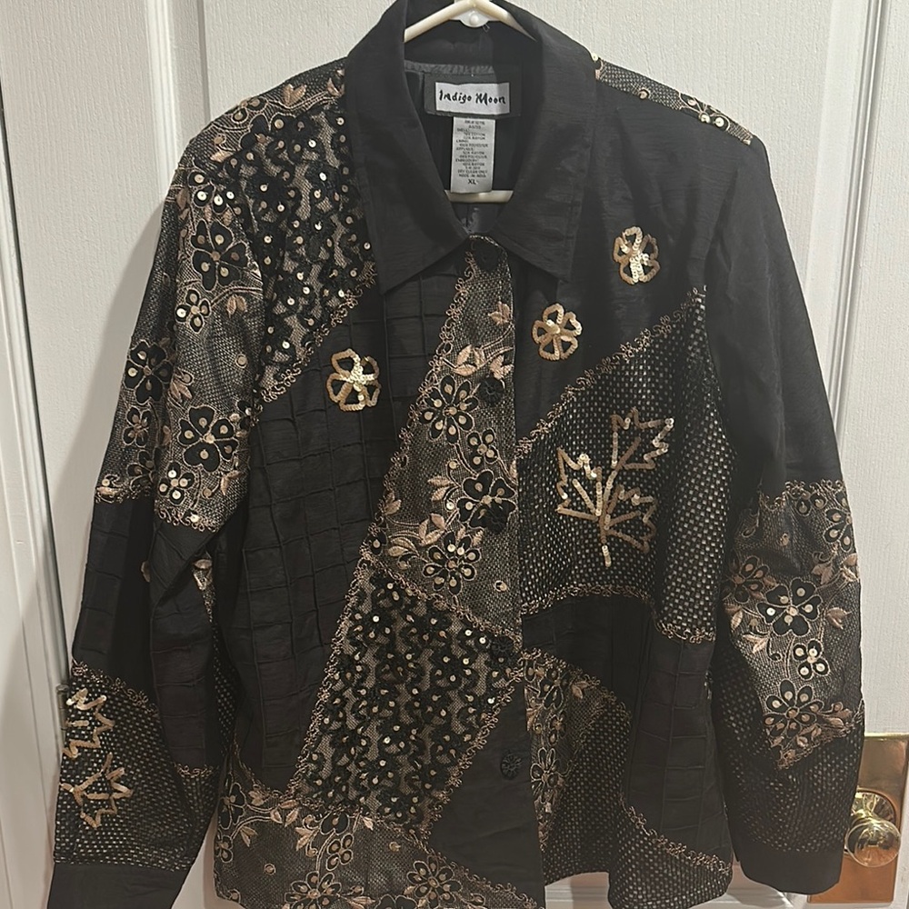 Vintage Elegant Black and Gold Embellished Jacket